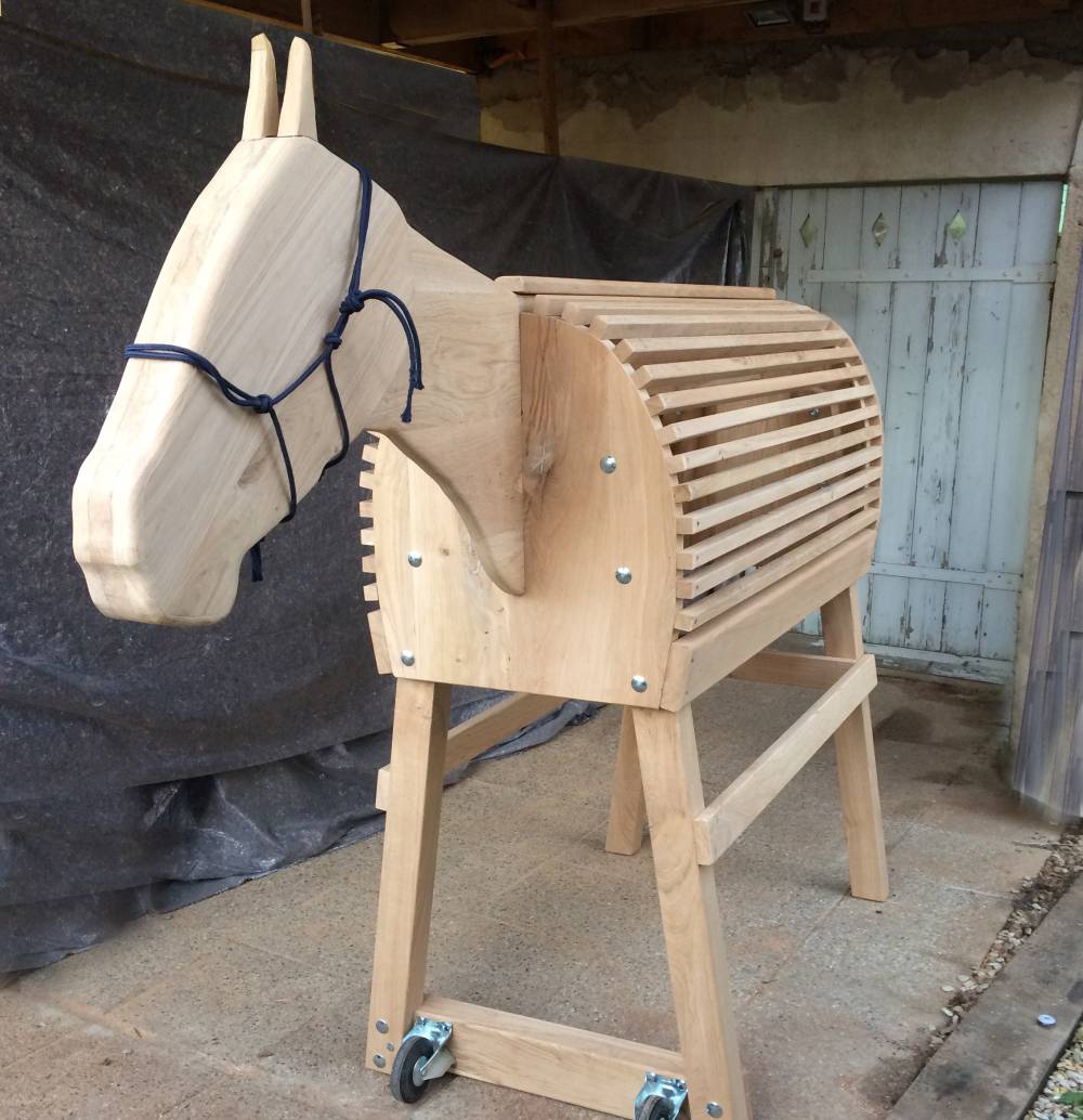 cheval en bois 